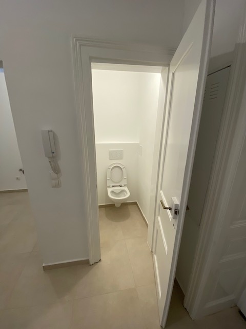 WC nach der Sanierung